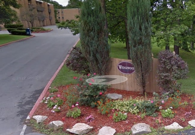 Primary Photo - Wedgewood Apartments