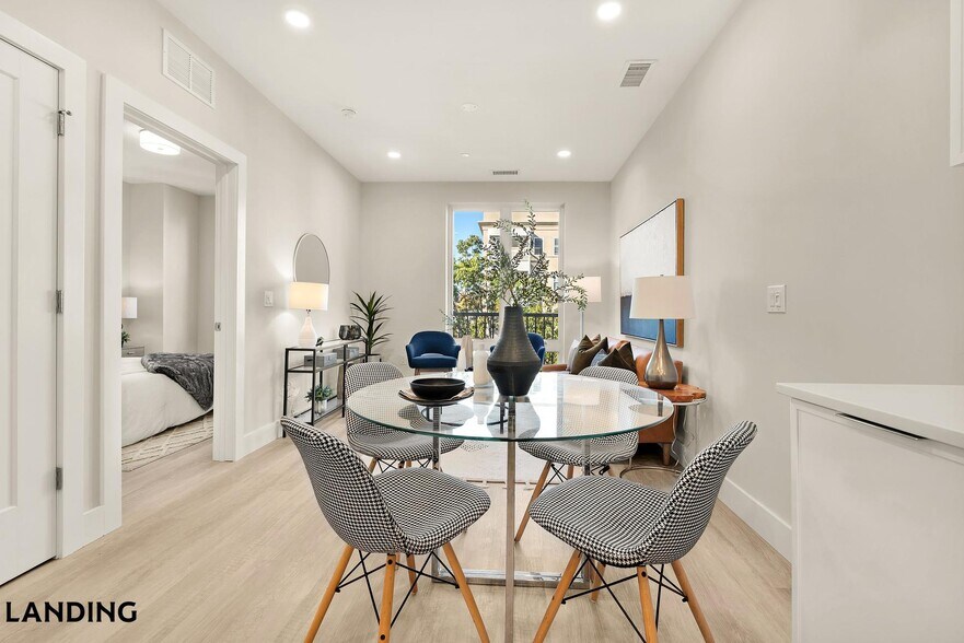 Building Photo - 2005 11th St NW