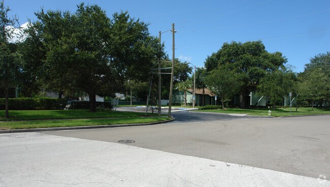 Building Photo - Clearview Park Apartments