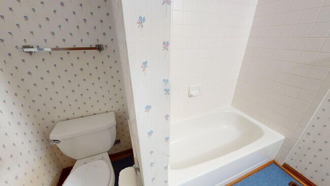 Building Photo - 975 Murray Ln