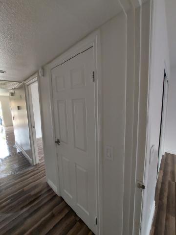 Building Photo - Upstairs 2BD/1.5BA Condo with Washer/Dryer...