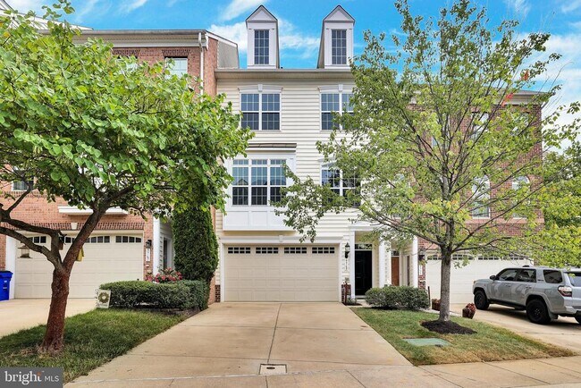 Building Photo - 9769 Northern Lakes Ln