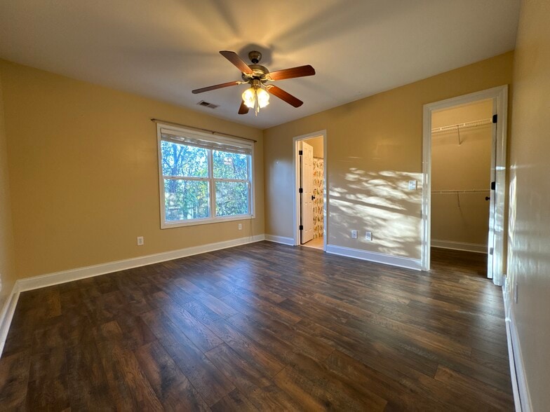 Building Photo - 1917 Wayne St