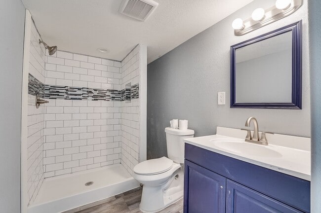 Building Photo - Beautiful 4 bed 3.5 Bath House in NE Fort Collins!