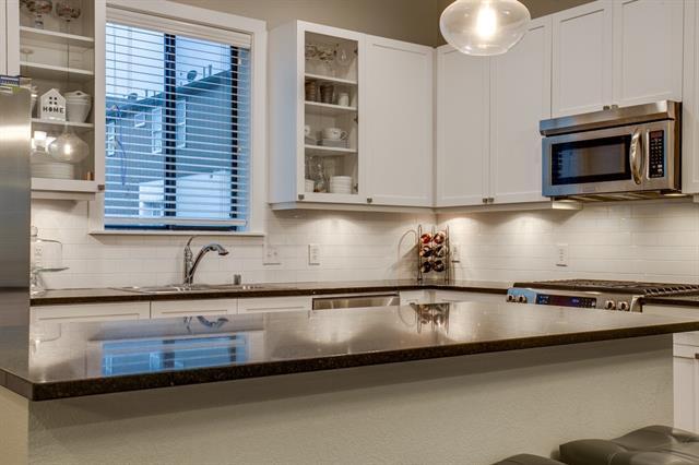 Building Photo - 4211 Rawlins St