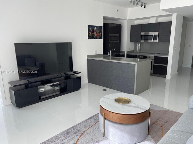 Building Photo - 1080 Brickell Ave