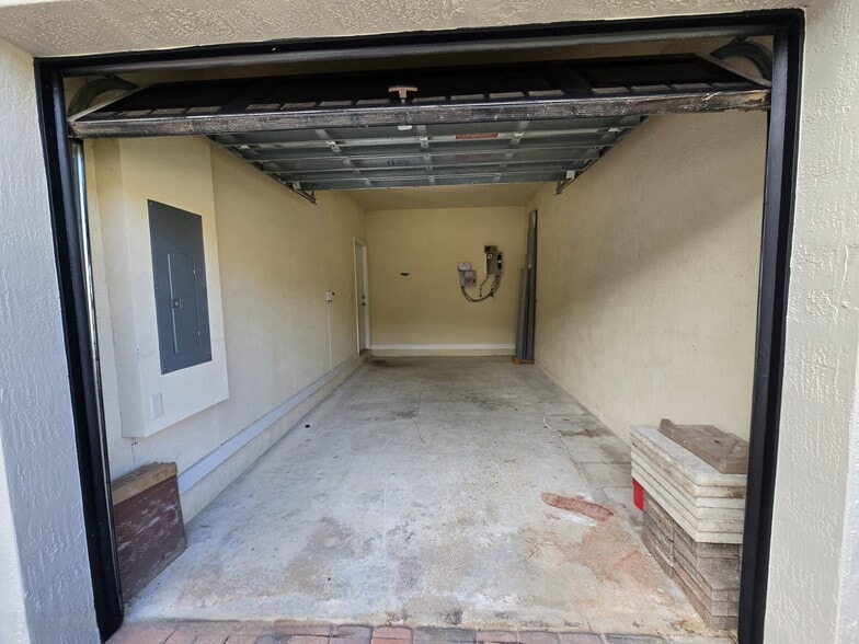 Building Photo - 23900 SW 117th Ct