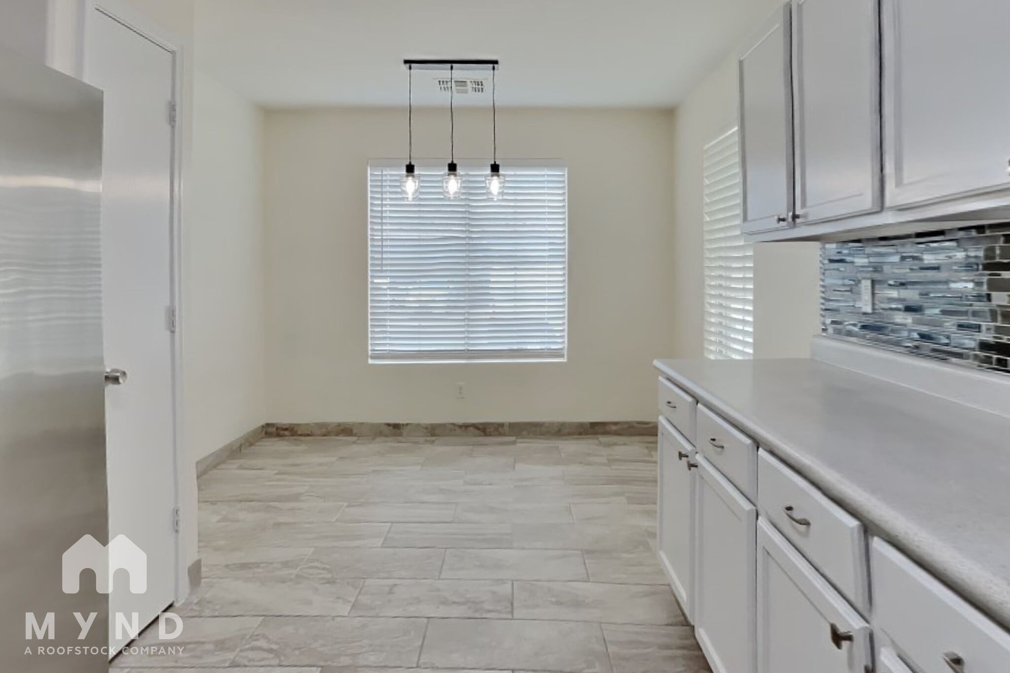 Building Photo - 10025 W Miami St