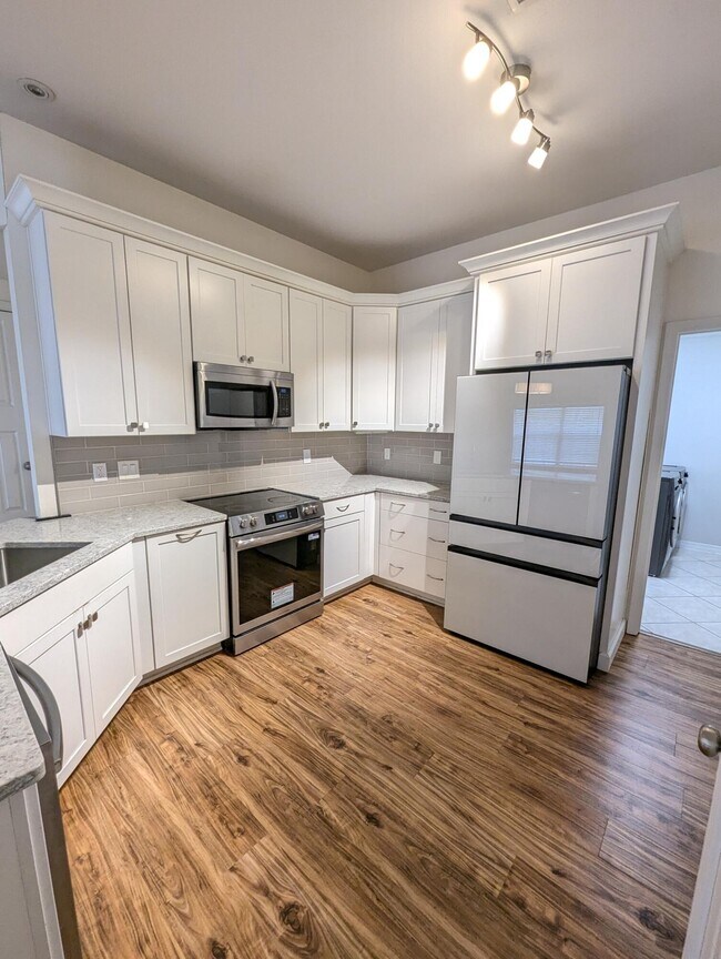 Building Photo - 1020 Freeport Ct