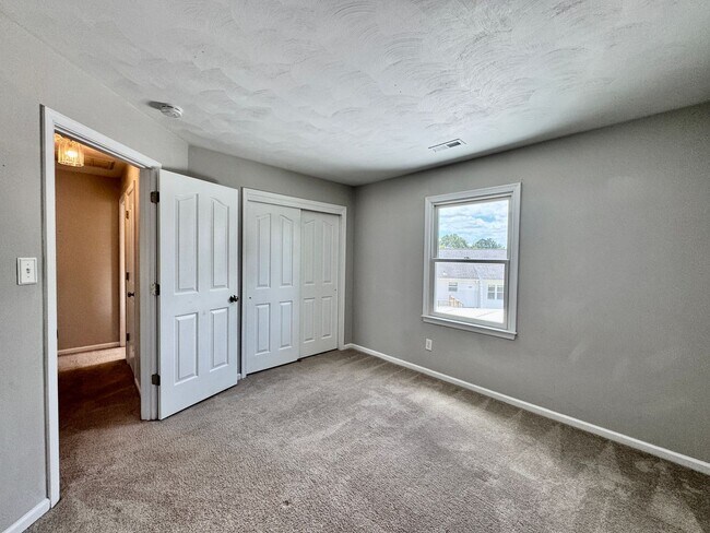 Building Photo - 2309 Cornstalk Ct