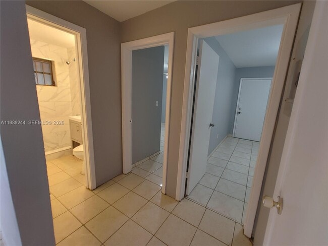 Building Photo - 1501 NE 151st Terrace