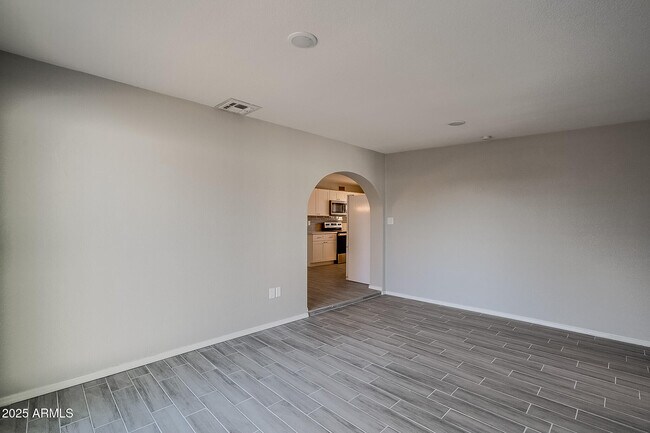 Building Photo - 4249 W Townley Ave