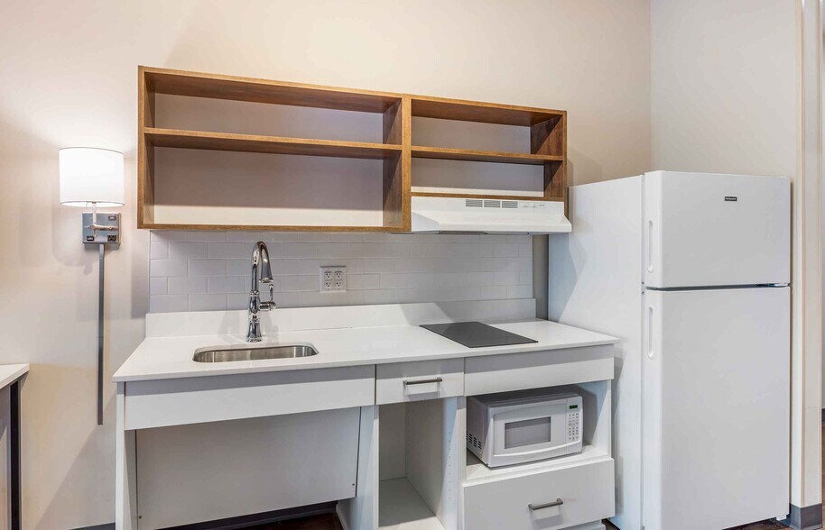Building Photo - Furnished Studio-Charlottesville