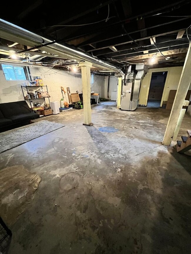 Building Photo - Charming, updated 3-bedroom, 2-bath home in the heart of Allegan