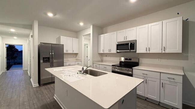 Building Photo - 8195 SW 45th Ct