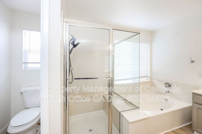 Building Photo - 2332 Weston Ct