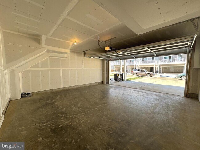 Building Photo - 1339 Cedar Vly Rd
