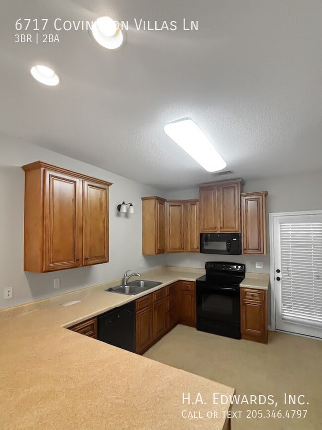 Building Photo - 6717 Covington Villas Ln