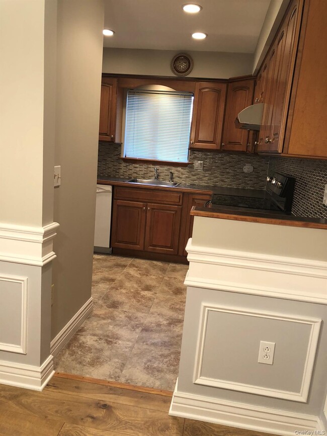 Building Photo - 21 Scenic Vw