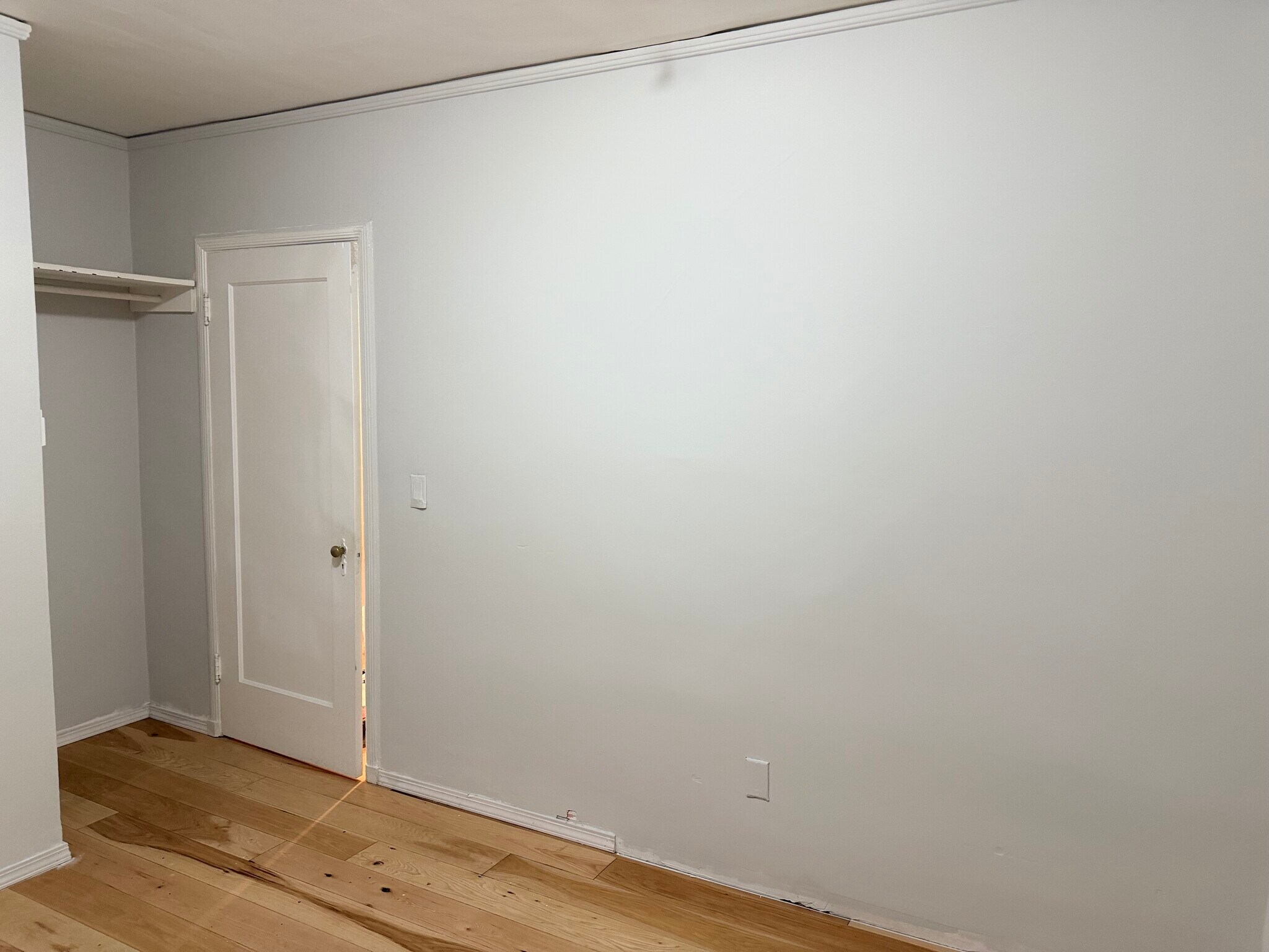 Building Photo - 1914 6th Ave