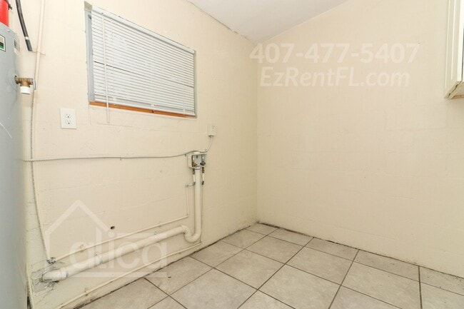 Building Photo - 4 Bed 1 Bath with Carport - Completely Rem...