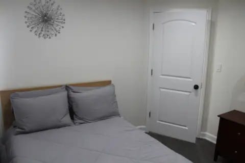 Building Photo - 3000 W Belmont Ave