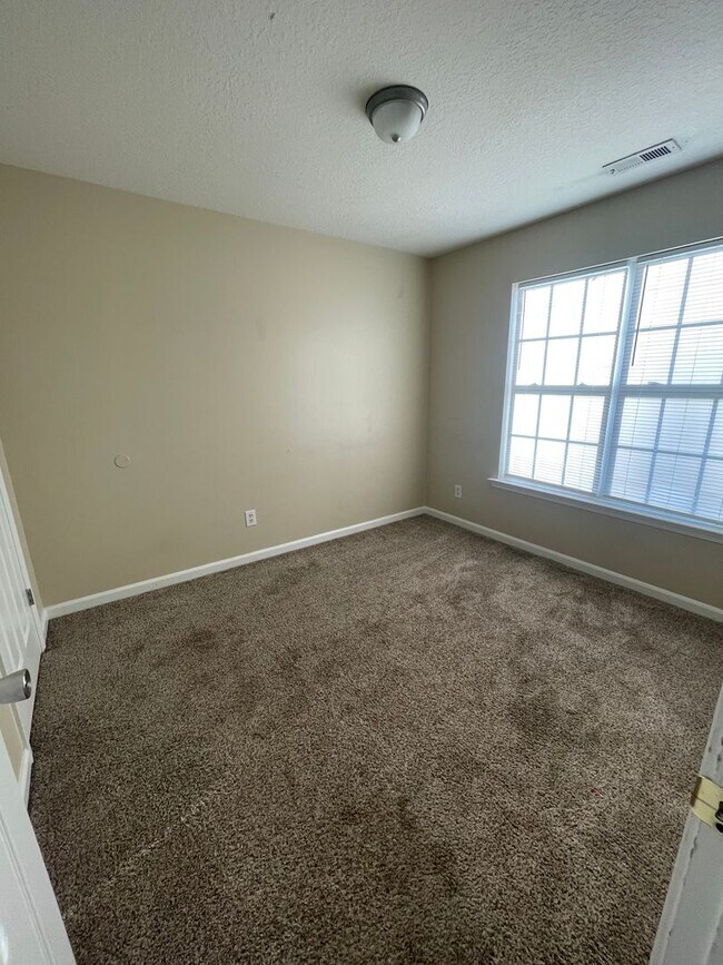 Building Photo - 3733 Kadey Dr