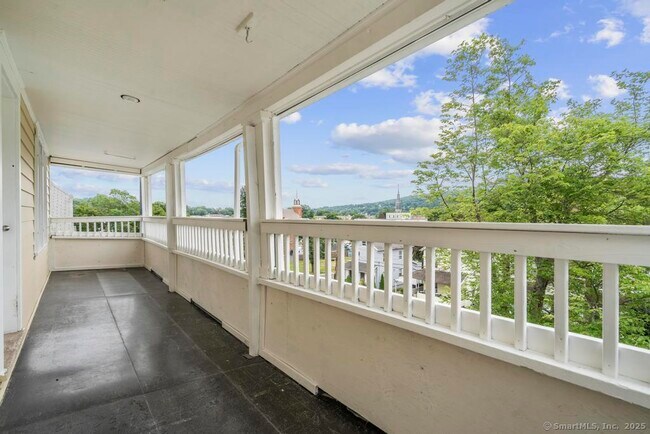 Building Photo - 52 Jacobs St