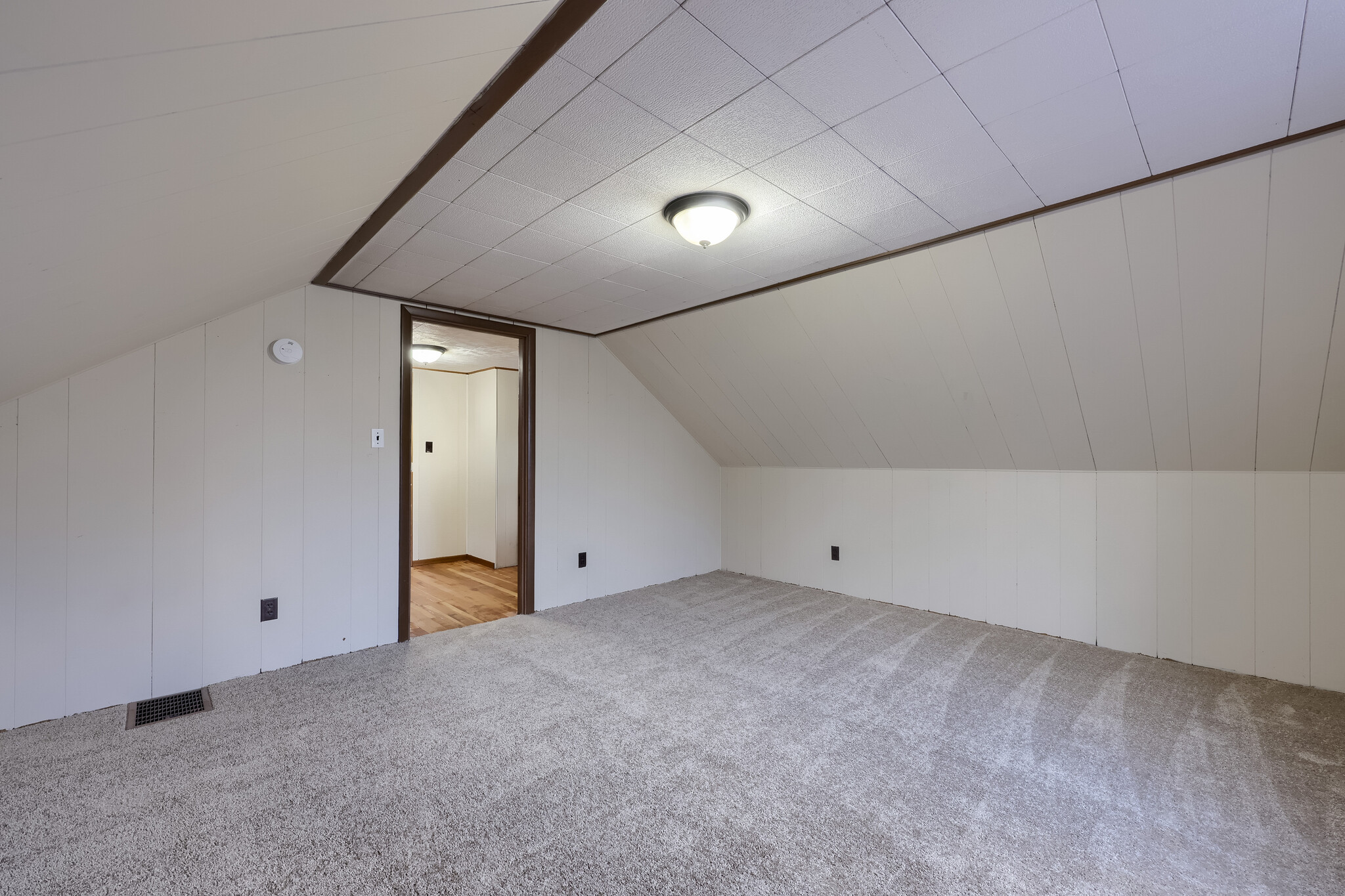 Building Photo - 123 N Spruce St