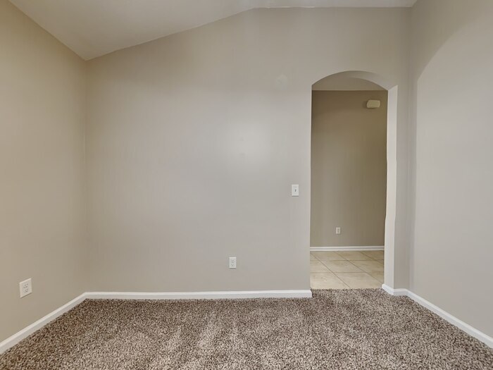 Building Photo - 83289 Purple Martin Dr