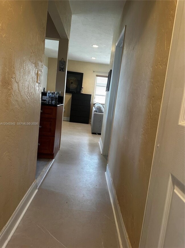 Building Photo - 7540 SW 37th St