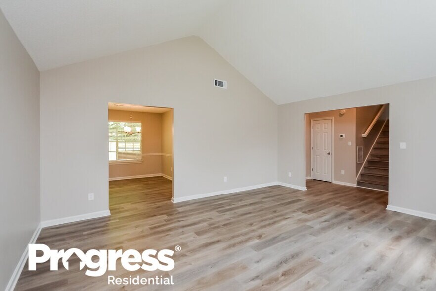 Building Photo - 6474 Rebecca Way