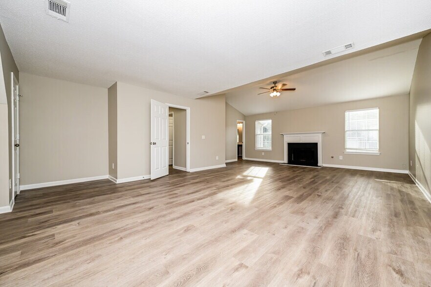 Building Photo - 2753 Elkmont Ridge SW