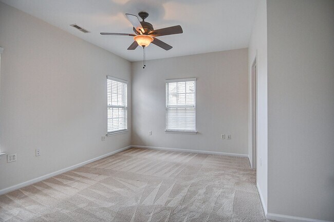 Building Photo - FOR RENT - VIRGINIA BEACH