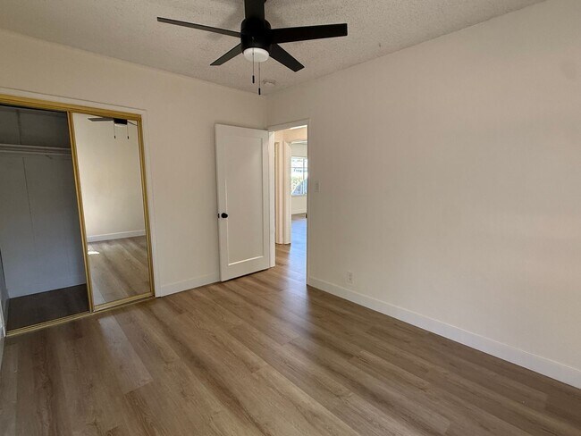 Building Photo - 11294 Utopia Ave