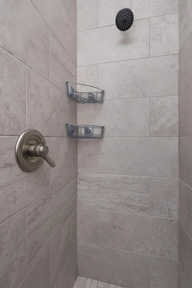 Building Photo - 1429 Park Ave