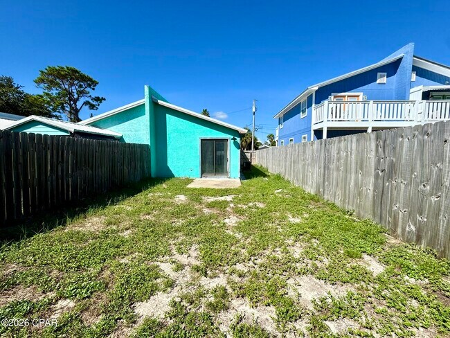 Building Photo - 8131 Sunset Ave