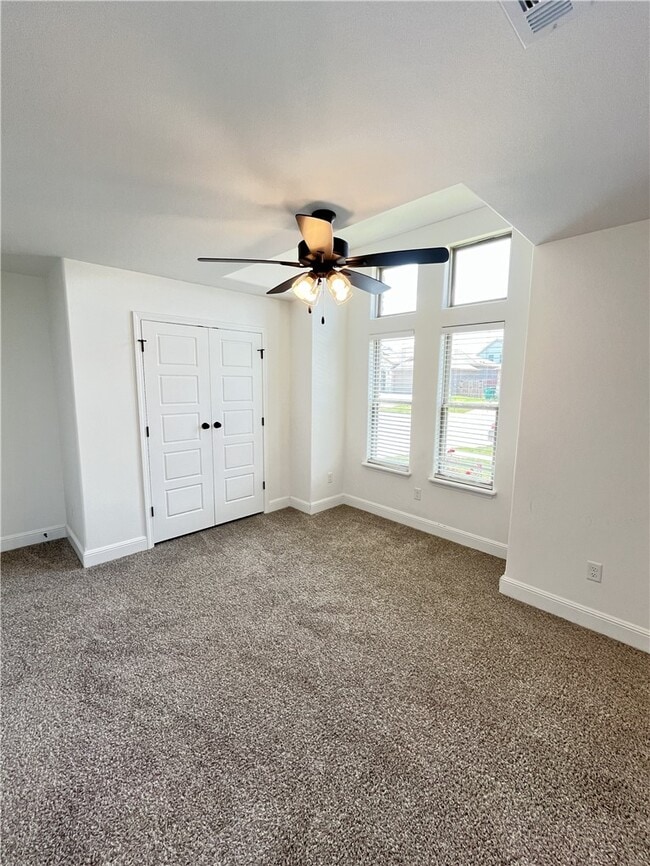 Building Photo - 2060 Periwinkle Pl