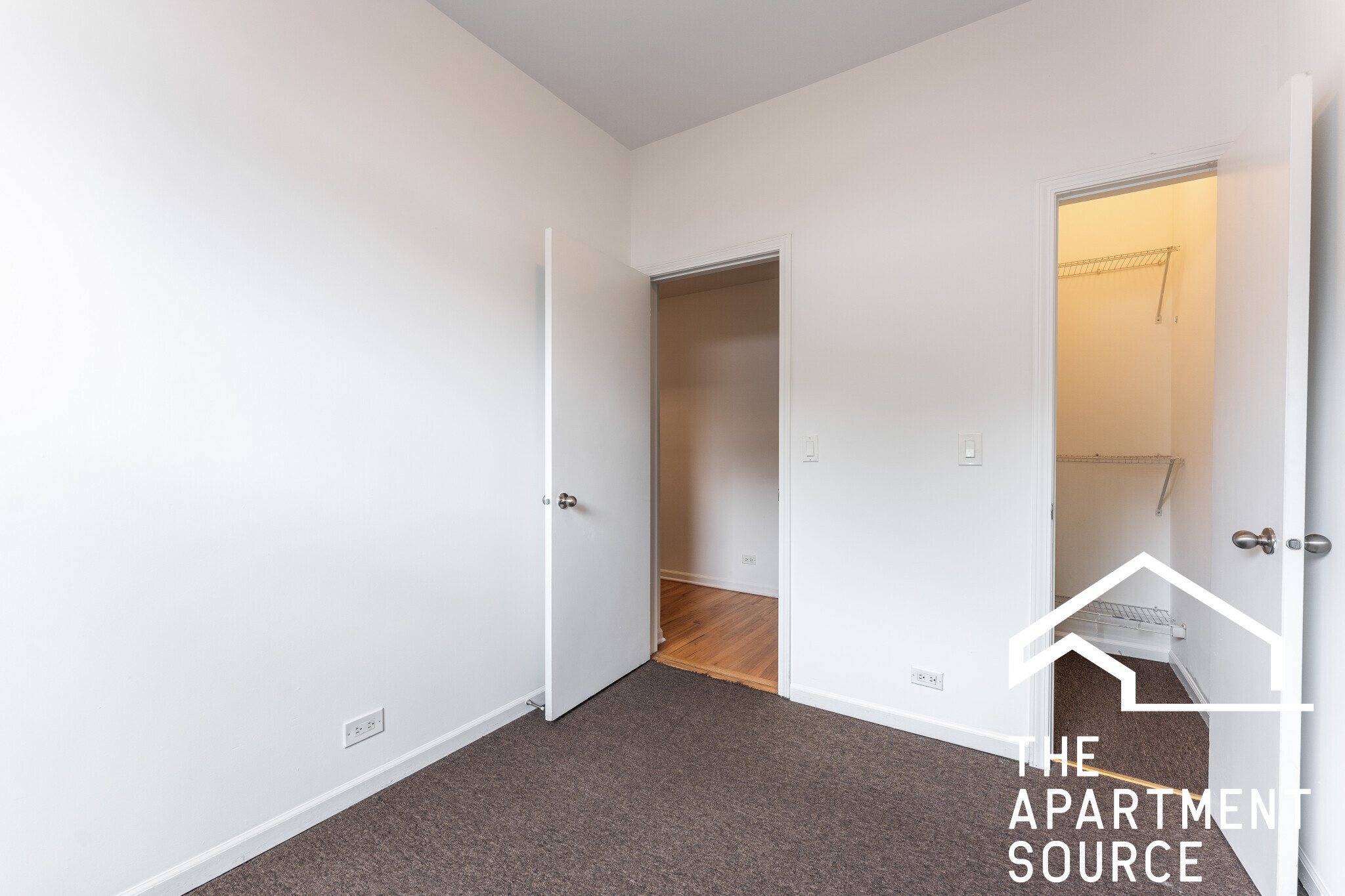 Building Photo - 5054 N Winthrop Ave