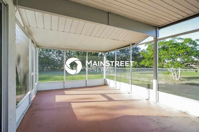 Building Photo - 3 Bedroom Pet-Friendly Home in North Port, FL with Main Street Renewal