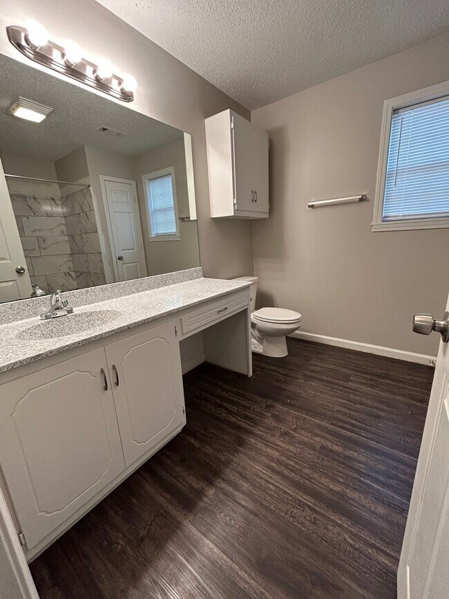 Building Photo - 408 Chesapeake Dr