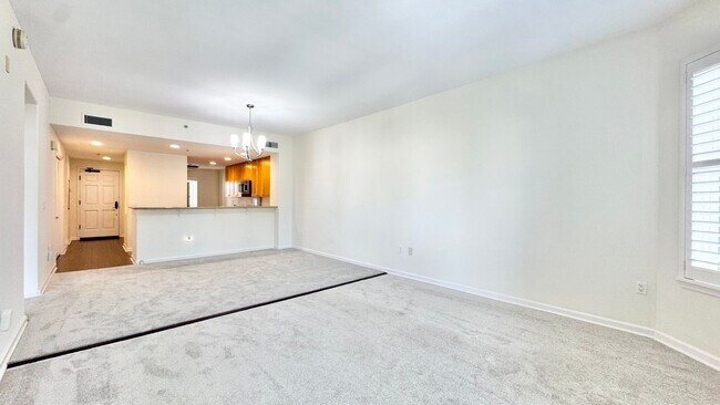 Building Photo - 520 Lunalilo Home Rd