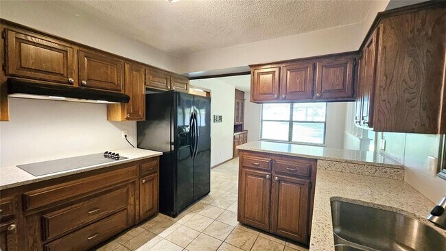 Building Photo - 4009 Cherry Hill Ln