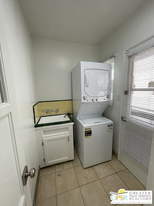 Building Photo - 1057 1/2 S Genesee Ave