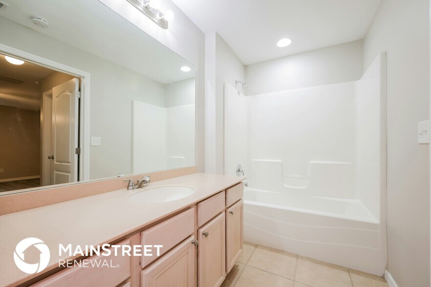 Building Photo - 3404 68th St W