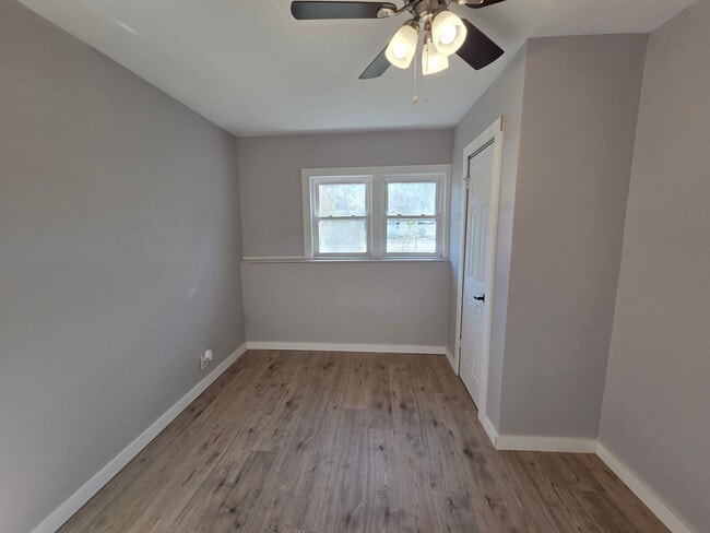 Building Photo - Charming 3-Bedroom Ranch Home with Fenced ...