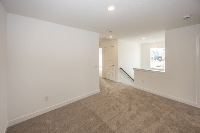 Building Photo - 3 bedroom, Two and Half bath townhome in the heart of Westfield