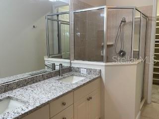 Building Photo - 213 Lourdan Ct