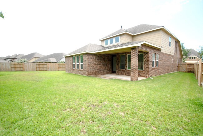 Building Photo - 26806 Skylark Blf Trl