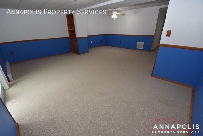 Building Photo - 1241 Birchcrest Ct